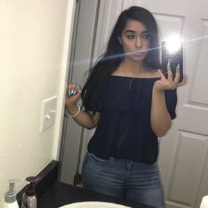 Meet your Posher, Ivette